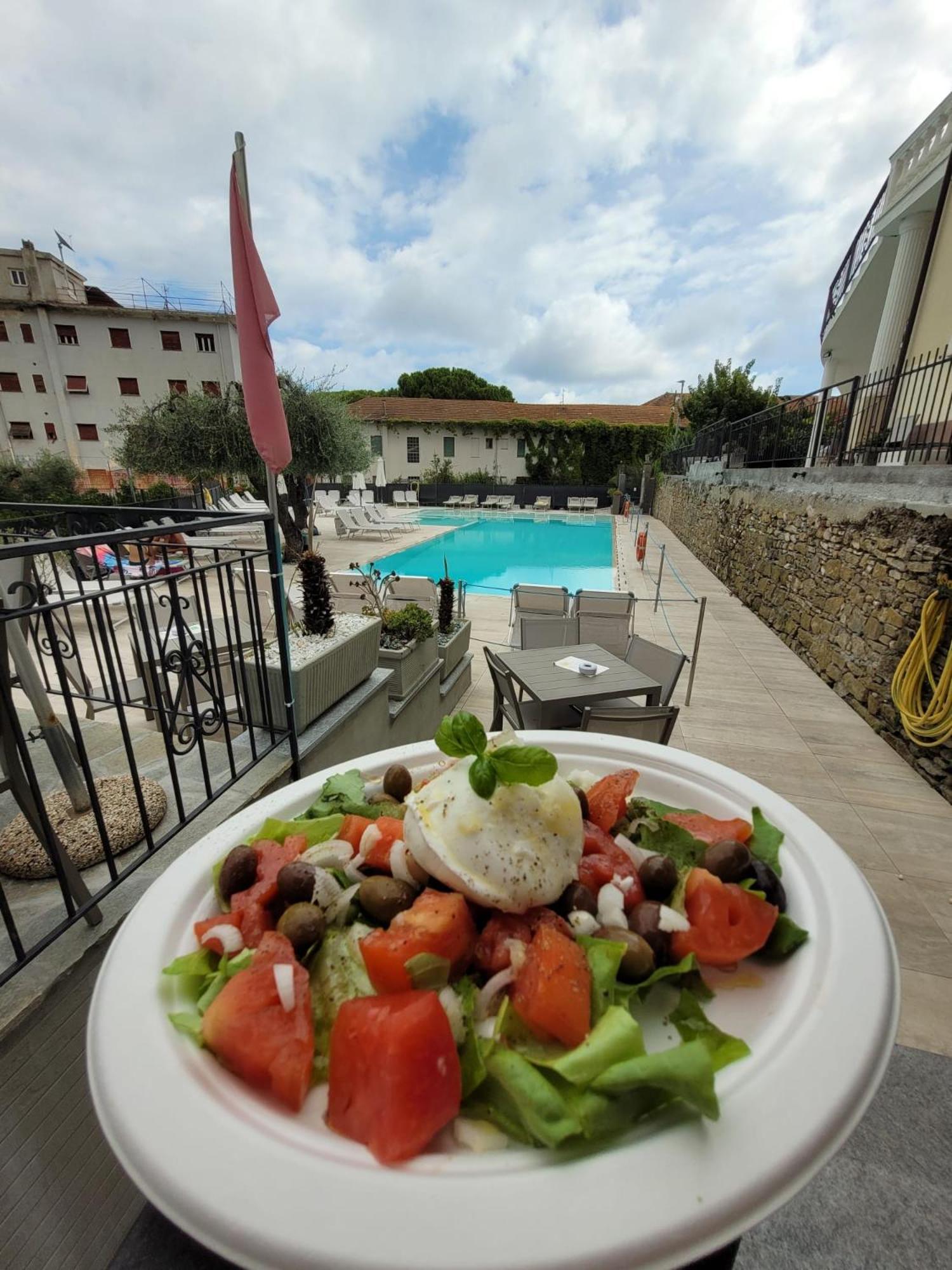 Hotel Villa Igea Diano Marina Exterior photo